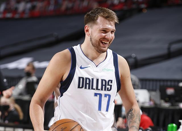 米兰sports-包含国际比赛日欧冠传出新动向；达拉斯独行侠手感冰凉；管理层表态：气氛紧张；训练强度明显提升的词条-米兰sports