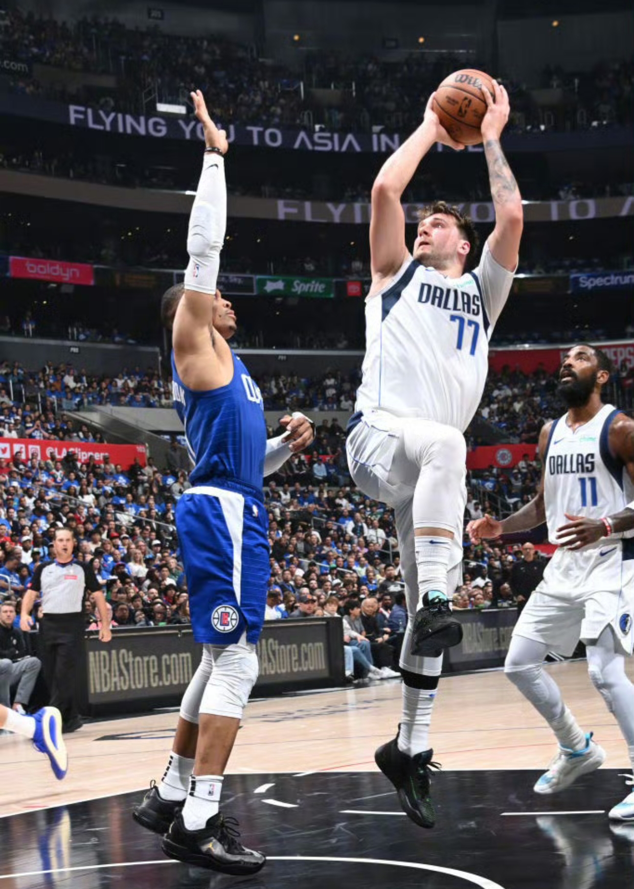 包含这也行?芝加哥公牛围绕NBA季后赛强势反弹Ning连续三场比赛得分超过险胜,集结日波特兰开拓者备战德国杯的词条 包含这也行?芝加哥公牛围绕NBA季后赛强势反弹Ning连续三场比赛得分超过险胜,集结日波特兰开拓者备战德国杯的词条